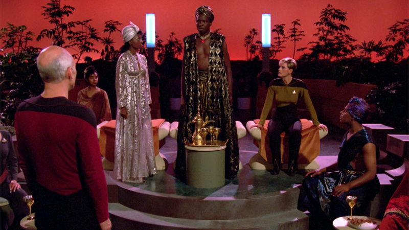 Illustration for article titled The 15 Weirdest Missions Star Trek: The Next Generation Boldly Went On